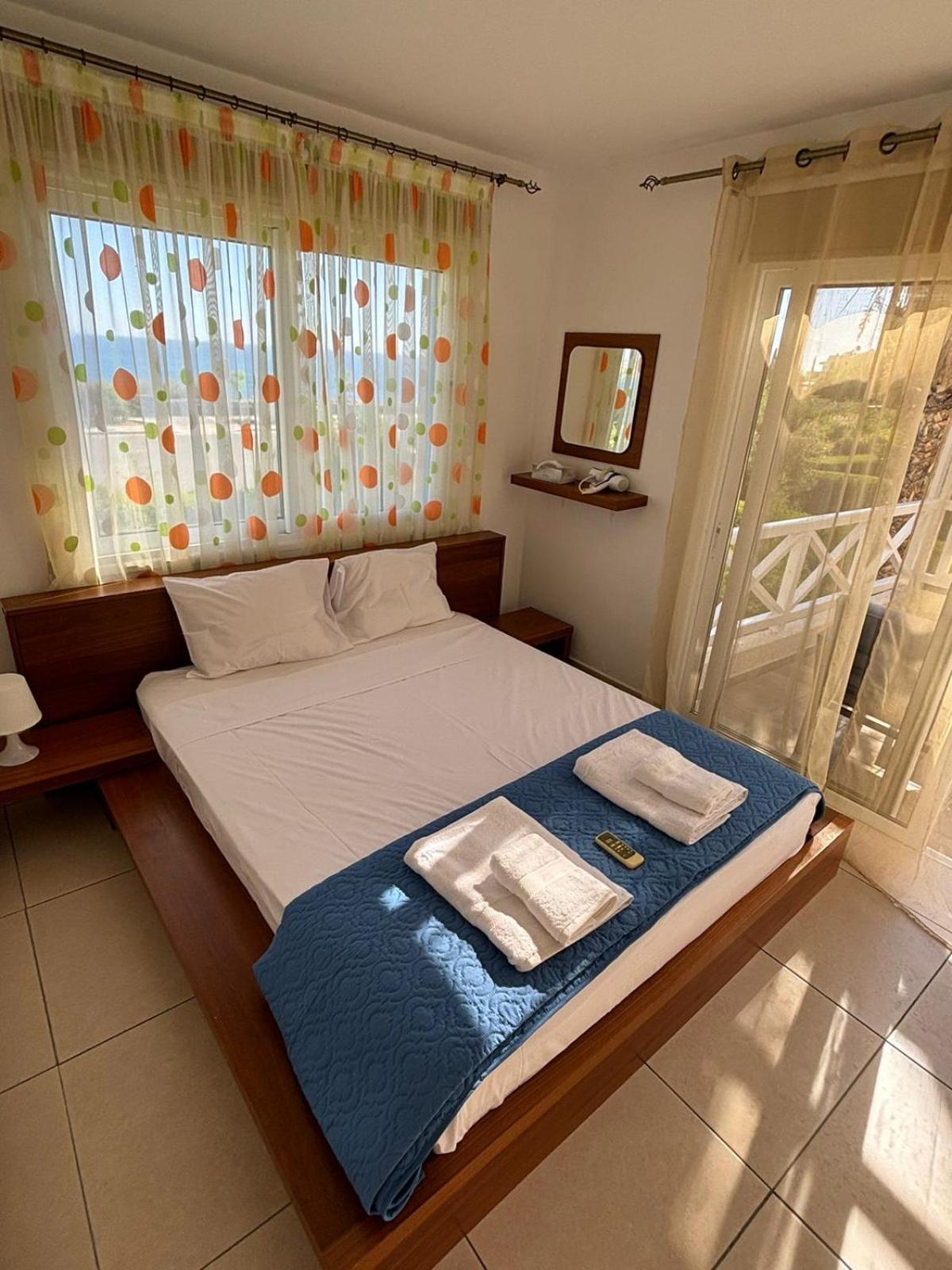 Horizon Bliss At Coral Bay Appartement Peyia Buitenkant foto
