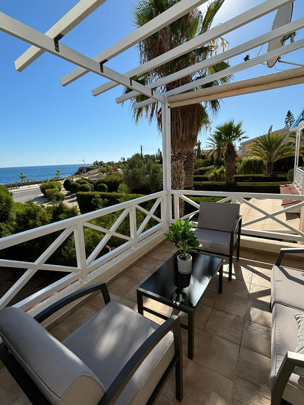 Horizon Bliss At Coral Bay Appartement Peyia Buitenkant foto
