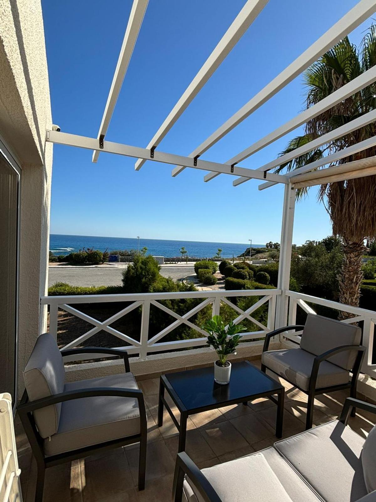 Horizon Bliss At Coral Bay Appartement Peyia Buitenkant foto
